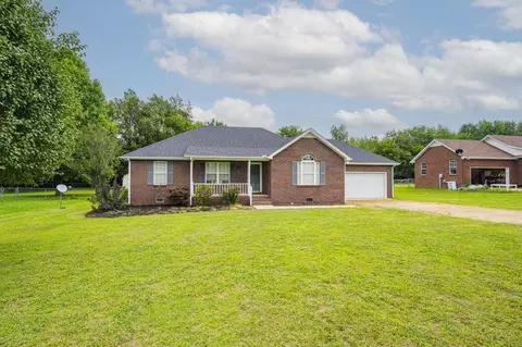 207 Johnny Ruth Ct, Murfreesboro, TN 37127