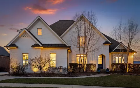 653 Hill Pointe Ln, Chattanooga, TN 37405