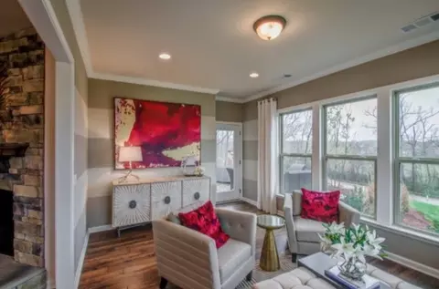 1056 Sumner Grv, Spring Hill, TN 37174 photo 6