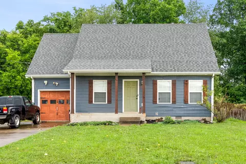 411 Cranklen Cir, Clarksville, TN 37042