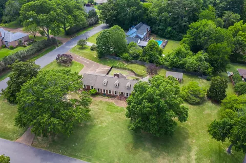 58 Stonehaven Dr, Jackson, TN 38305 photo 3