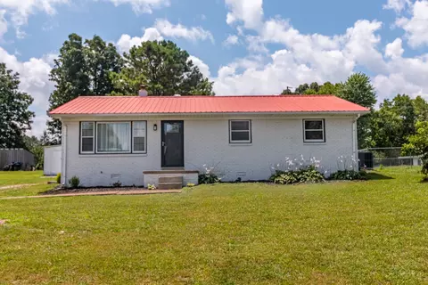 303 Randall St, Lawrenceburg, TN 38464