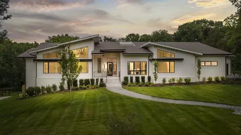 710 Bresslyn Rd, Nashville, TN 37205