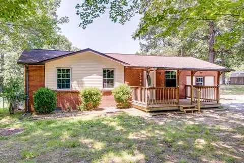 9984 W Green Cemetery Rd, Bon Aqua, TN 37025