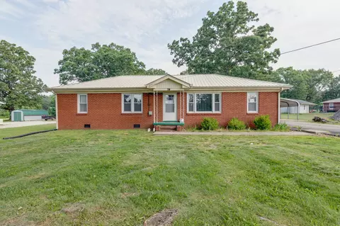 240 Saint Patrick St, Mcewen, TN 37101