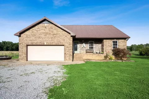 3131 W Stroudville Rd, Cedar Hill, TN 37032
