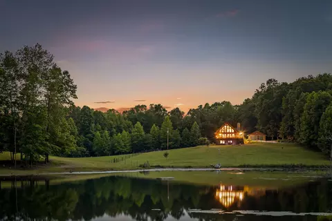 452 Tate Rd, Sewanee, TN 37375