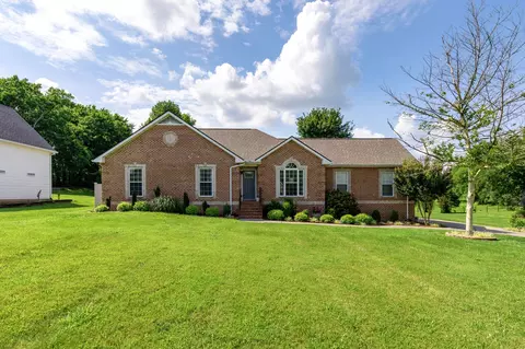 1006 Nature Trl, Castalian Springs, TN 37031