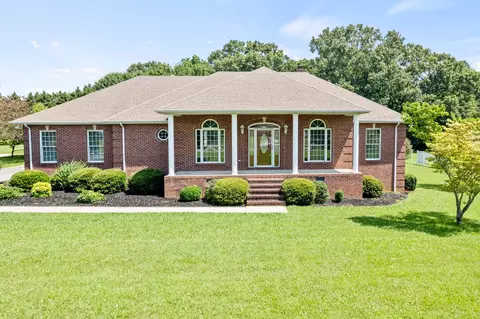 1052 Bible Crossing Rd, Winchester, TN 37398