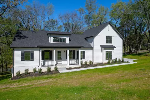 144 Medearis Dr, Old Hickory, TN 37138