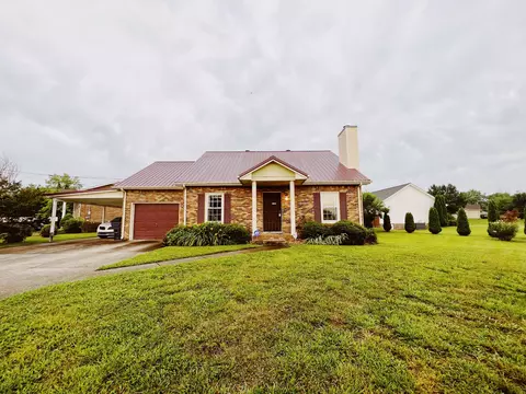 298 Arrowood Dr, Clarksville, TN 37042