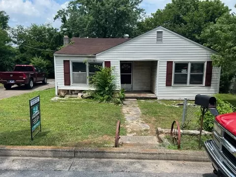 309 Clay Ave N, Fayetteville, TN 37334