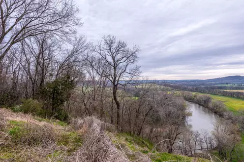 3904 Dale Ln, Mount Pleasant, TN 38474
