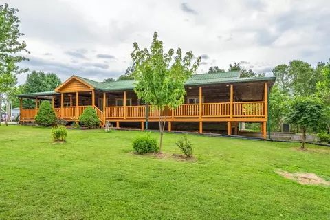 2996 Slayden Marion Rd, Cumberland Furnace, TN 37051