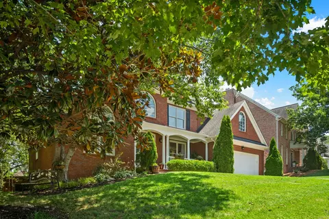 215 Broadwell Cir, Franklin, TN 37067 photo 2