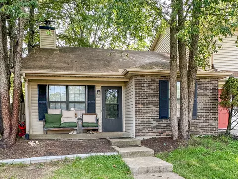 1036 Silver Ct, Murfreesboro, TN 37130