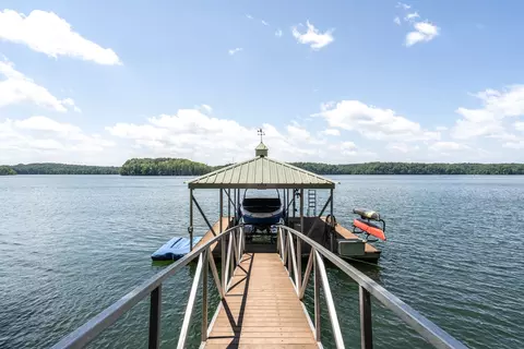 18 Brown Rd E, Winchester, TN 37398