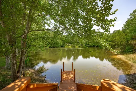 1172 Promise Land Rd, Charlotte, TN 37036