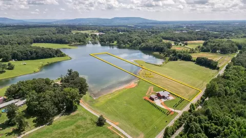 4 Starlight Rd, Mcminnville, TN 37110