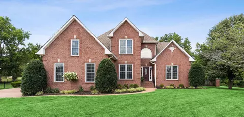 1038 Willow Park Cir, Hendersonville, TN 37075