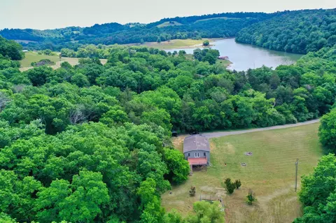 185 Lake Elaine Rd, Shelbyville, TN 37160