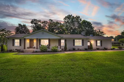 1308 Carroll Dr, Pulaski, TN 38478