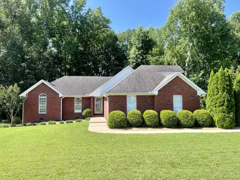 204 Sundance Dr, Lawrenceburg, TN 38464