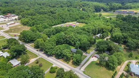 1074 Highway 100, Centerville, TN 37033 photo 27