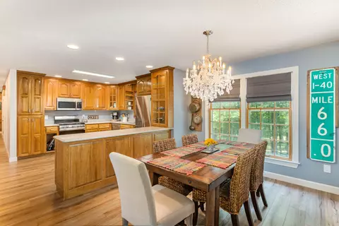 1074 Highway 100, Centerville, TN 37033 photo 9