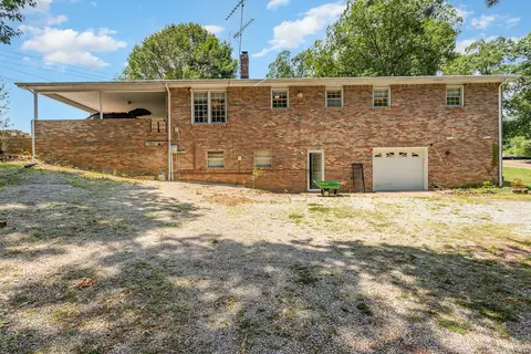 1074 Highway 100, Centerville, TN 37033 photo 25