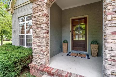 8661 Burkitt Place Dr, Nolensville, TN 37135