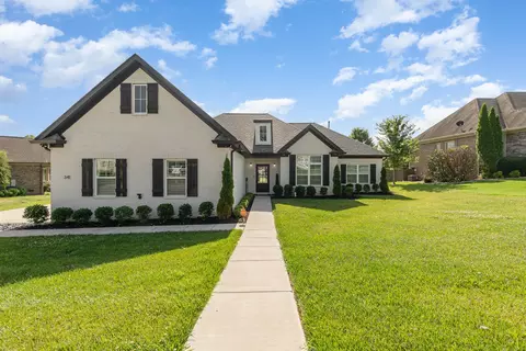 341 Creekside Dr, Lewisburg, TN 37091