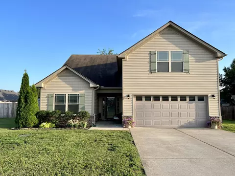 105 Kimbell Ct, Murfreesboro, TN 37128