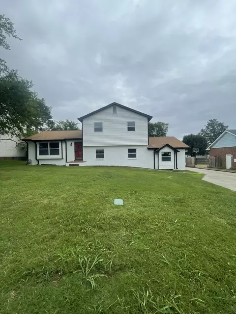 3225 Country Lawn Dr, Antioch, TN 37013