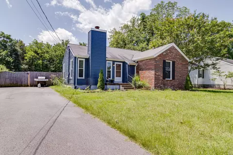 221 Creekview Dr, Mount Juliet, TN 37122