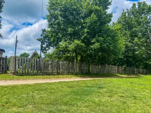 636 Parrish Ln, Mcewen, TN 37101 photo 17
