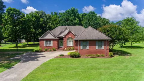 150 Ashton Cir, Fayetteville, TN 37334