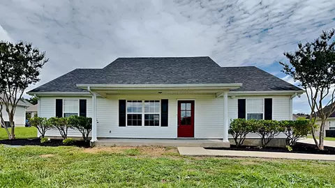 1228 Crescent Ridge Dr, Murfreesboro, TN 37128
