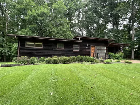1107 Oakdale Ave, Lawrenceburg, TN 38464