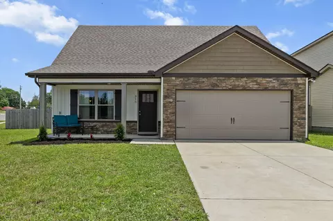 315 Providence Dr, Lebanon, TN 37087