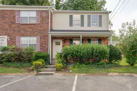 142 Five Oaks Dr, Nashville, TN 37217