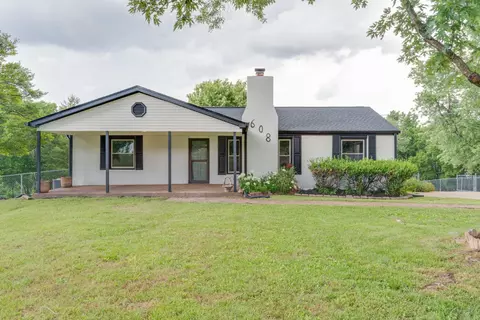 608 Tuckahoe Dr, Madison, TN 37115