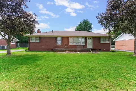 3421 Lafayette Rd, Hopkinsville, KY 42240