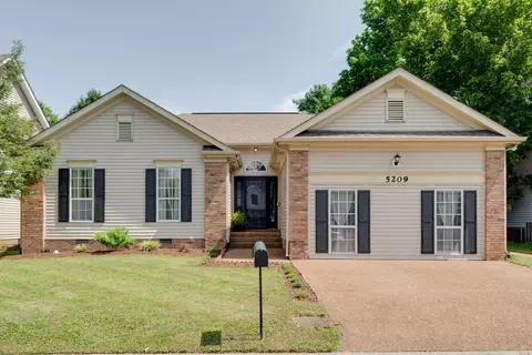 5209 Village Trce, Nashville, TN 37211