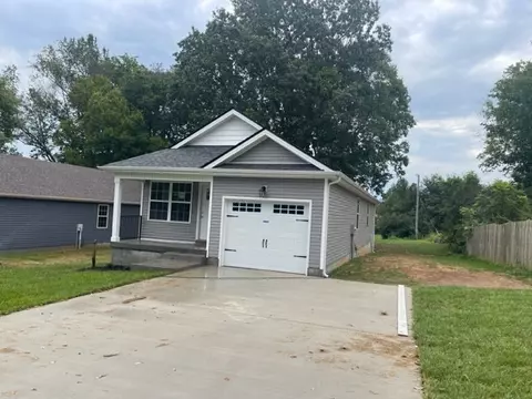 230 Oklahoma Ave # B, Oak Grove, KY 42262