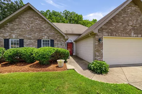 3717 Ivanora Dr S, Spring Hill, TN 37174