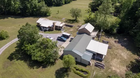 1085 Highway 48 S, Centerville, TN 37033