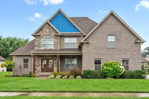 258 Harrowgate Dr, Clarksville, TN 37043