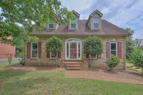 5713 Saint Charles Ct, Hermitage, TN 37076