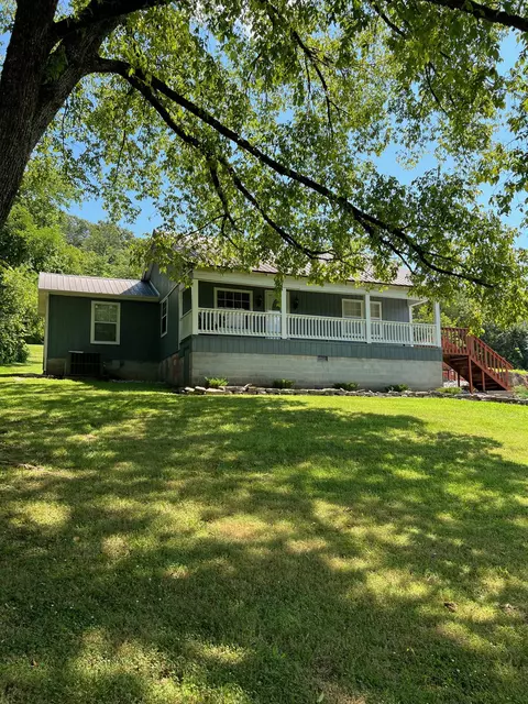 10 Alexander Rd, Pleasant Shade, TN 37145